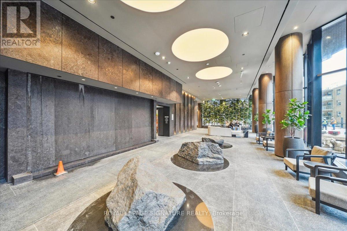 1313 - 120 Broadway Avenue, Toronto, Ontario  M4P 0E9 - Photo 10 - C12628114