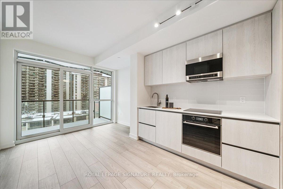 1313 - 120 Broadway Avenue, Toronto, Ontario  M4P 0E9 - Photo 16 - C12628114