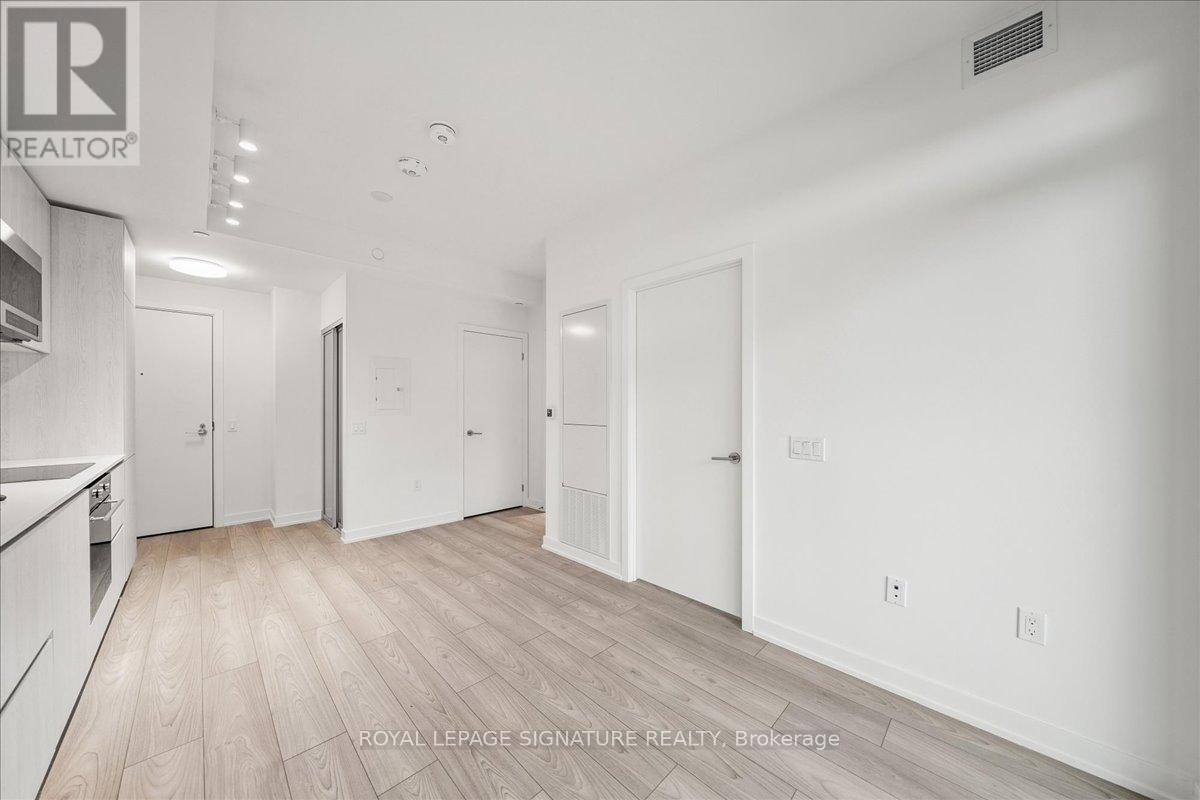 1313 - 120 Broadway Avenue, Toronto, Ontario  M4P 0E9 - Photo 22 - C12628114