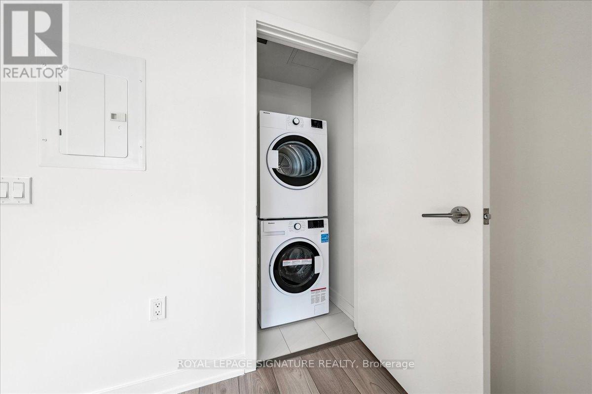 1313 - 120 Broadway Avenue, Toronto, Ontario  M4P 0E9 - Photo 23 - C12628114