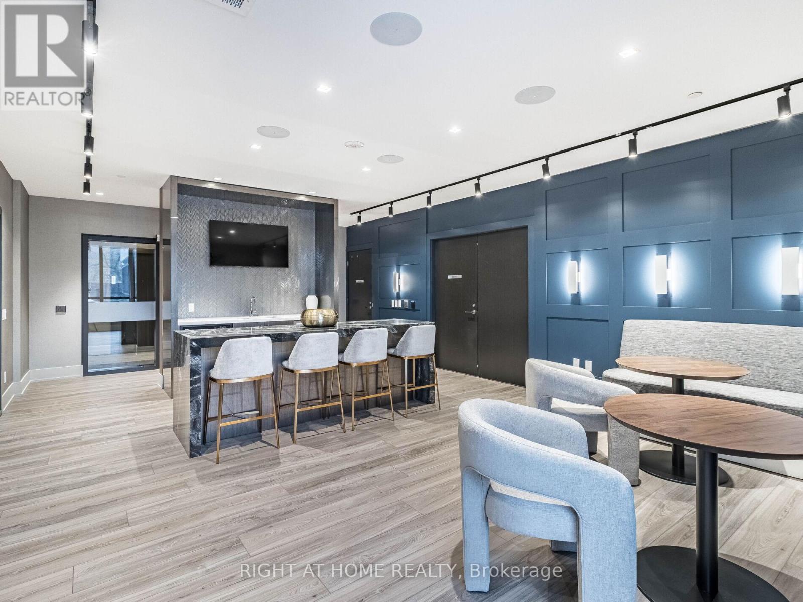 901 - 286 Main Street, Toronto, Ontario M4C 0B3 - Photo 4 - E12592678