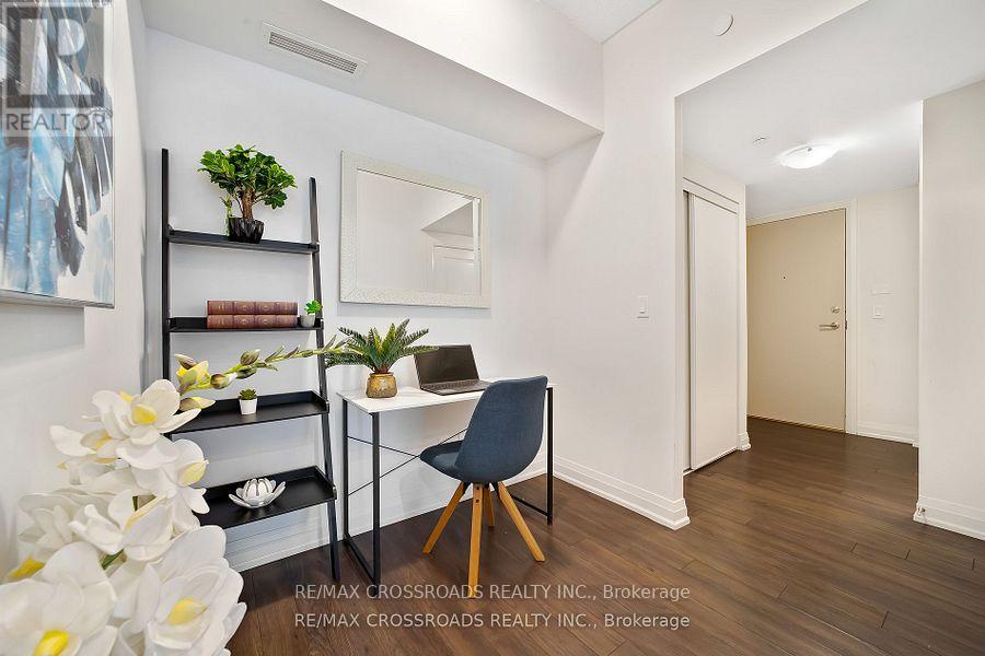 1910 - 20 Meadowglen Place, Toronto, Ontario  M1G 0A9 - Photo 11 - E12627840