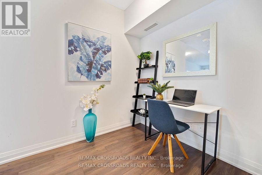 1910 - 20 Meadowglen Place, Toronto, Ontario  M1G 0A9 - Photo 8 - E12627840