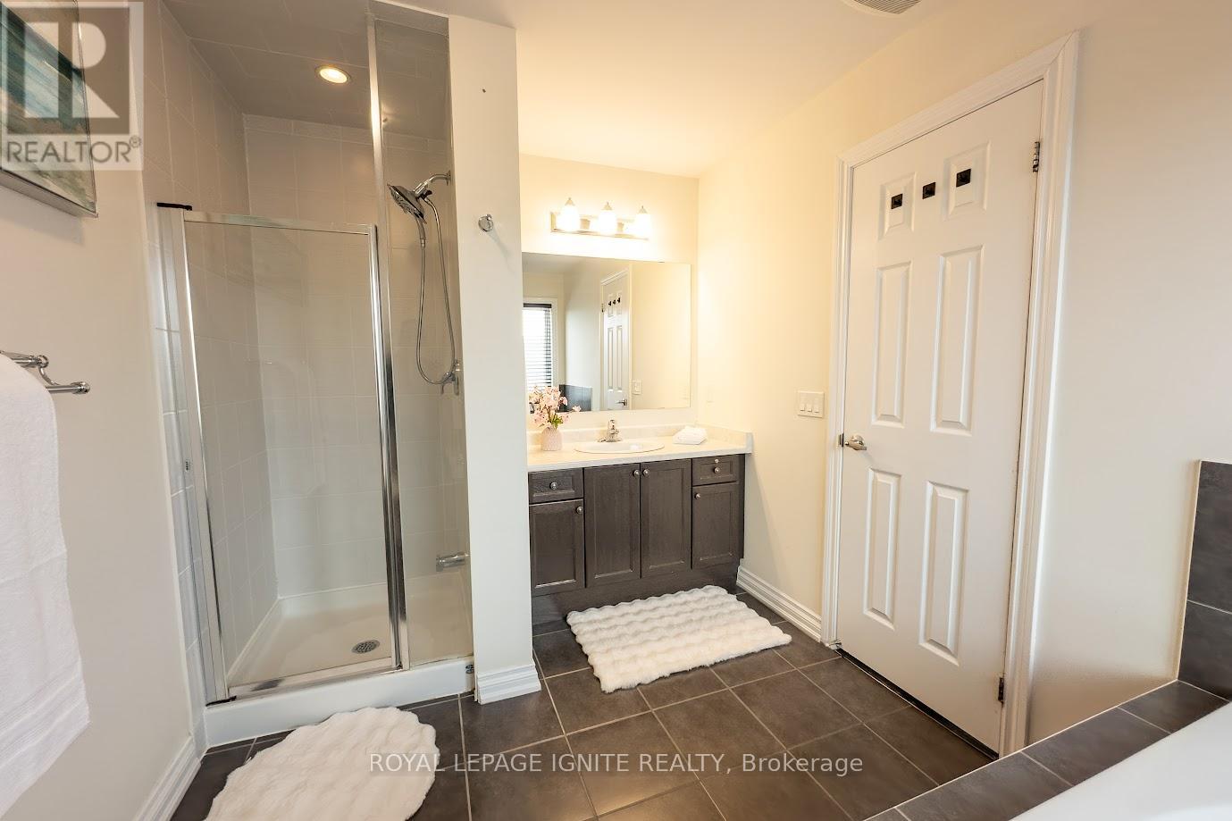 47 Tabaret Crescent, Oshawa, Ontario  L1L 0G5 - Photo 18 - E12627892