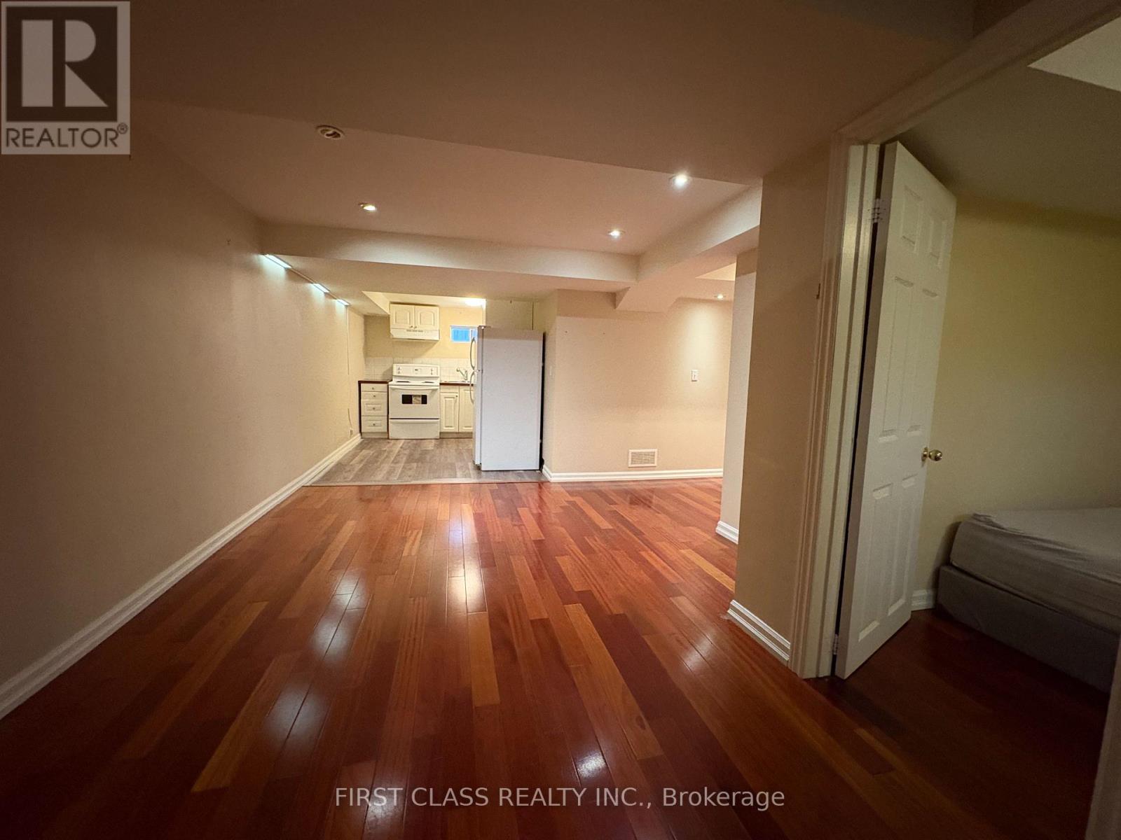 62 Scarbell Drive, Toronto, Ontario  M1C 5G8 - Photo 4 - E12627912