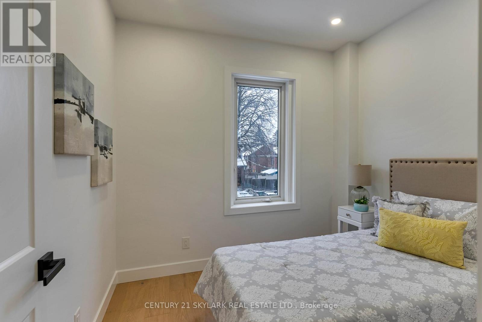 208 Gainsborough Road, Toronto, Ontario  M4L 3C6 - Photo 20 - E12627944