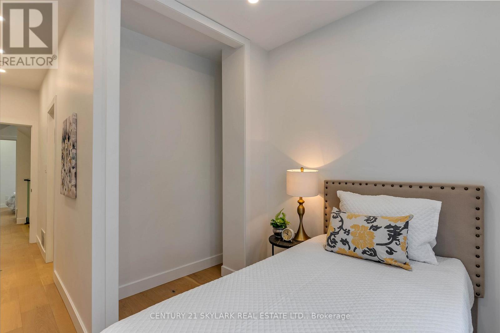 208 Gainsborough Road, Toronto, Ontario  M4L 3C6 - Photo 25 - E12627944