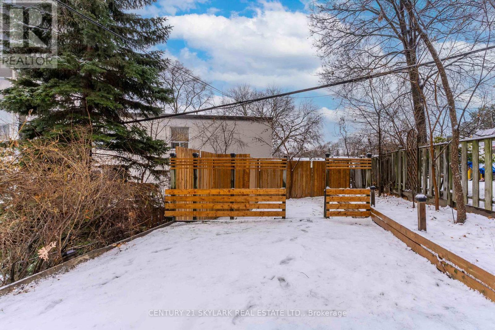 208 Gainsborough Road, Toronto, Ontario  M4L 3C6 - Photo 46 - E12627944
