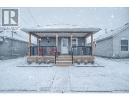 25 DUNDEE STREET, Brantford, Ontario