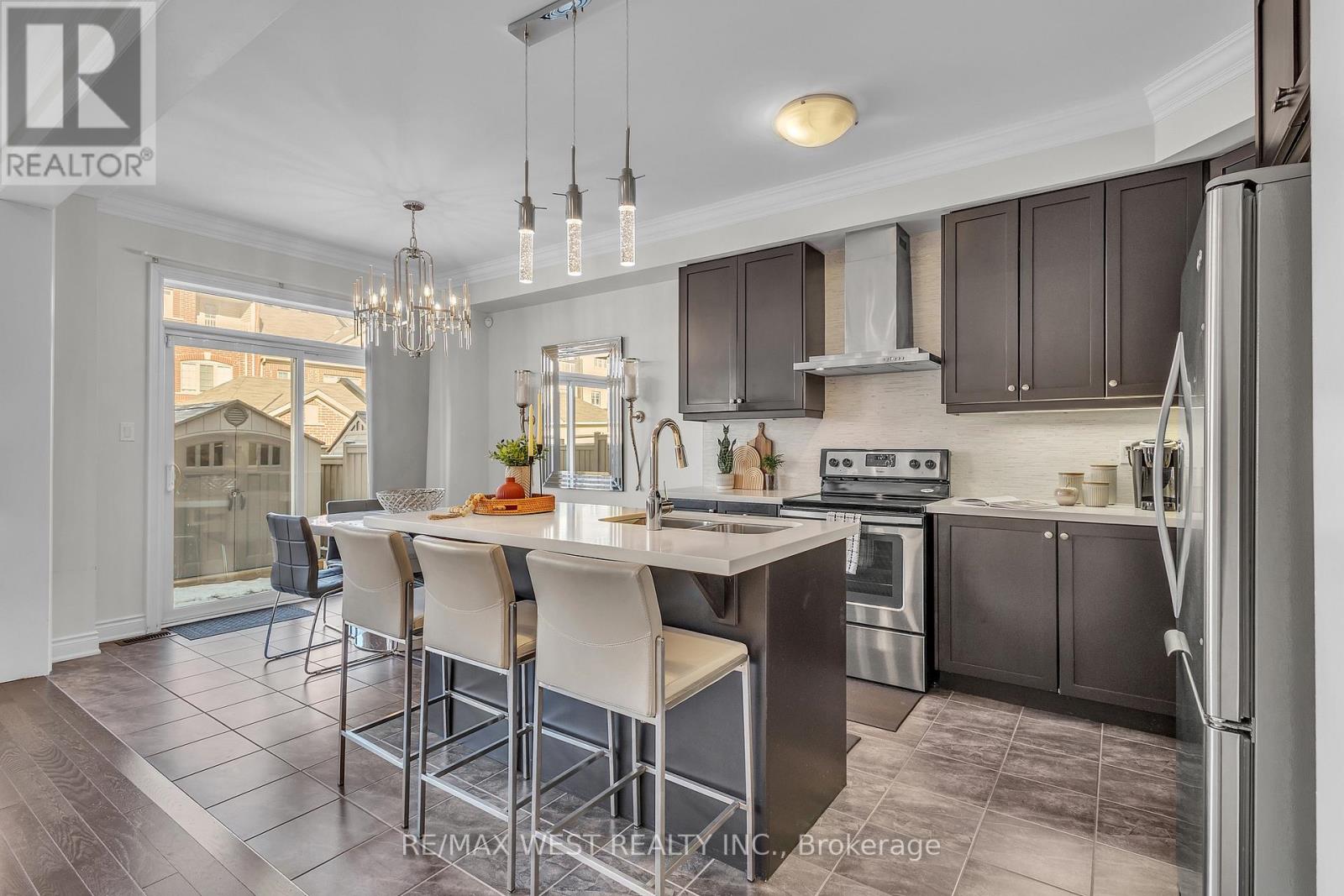 353 Moody Drive, Vaughan, Ontario  L4H 3Z8 - Photo 11 - N12627832