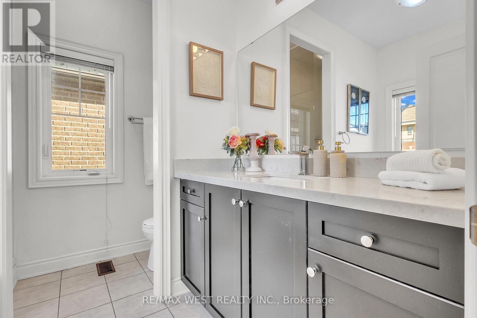 353 Moody Drive, Vaughan, Ontario  L4H 3Z8 - Photo 18 - N12627832