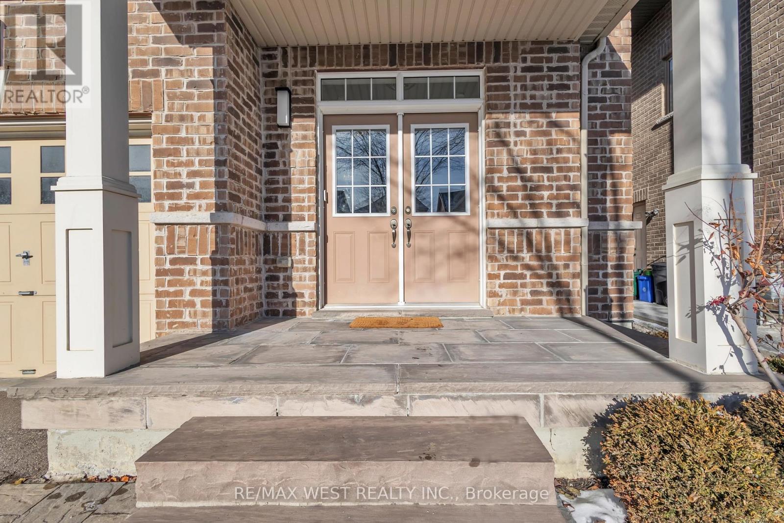 353 Moody Drive, Vaughan, Ontario  L4H 3Z8 - Photo 4 - N12627832
