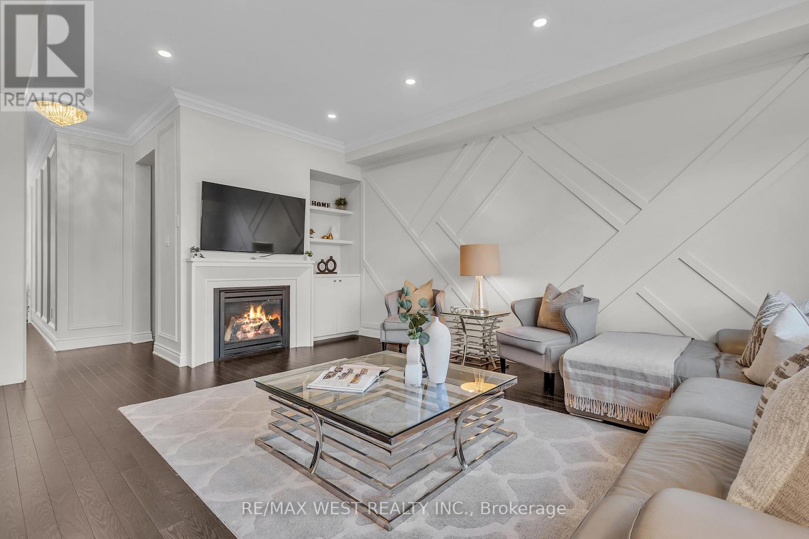 353 Moody Drive, Vaughan, Ontario  L4H 3Z8 - Photo 9 - N12627832