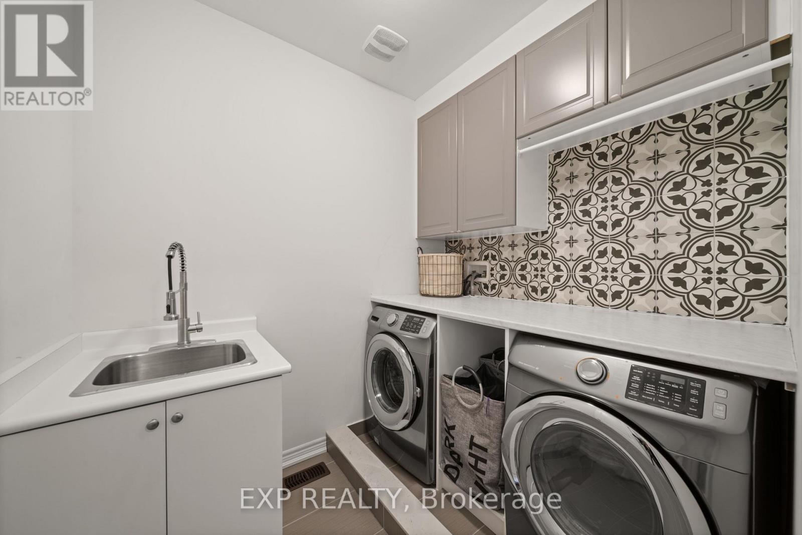 82 Gower Drive, Aurora, Ontario  L4G 0W1 - Photo 17 - N12627942