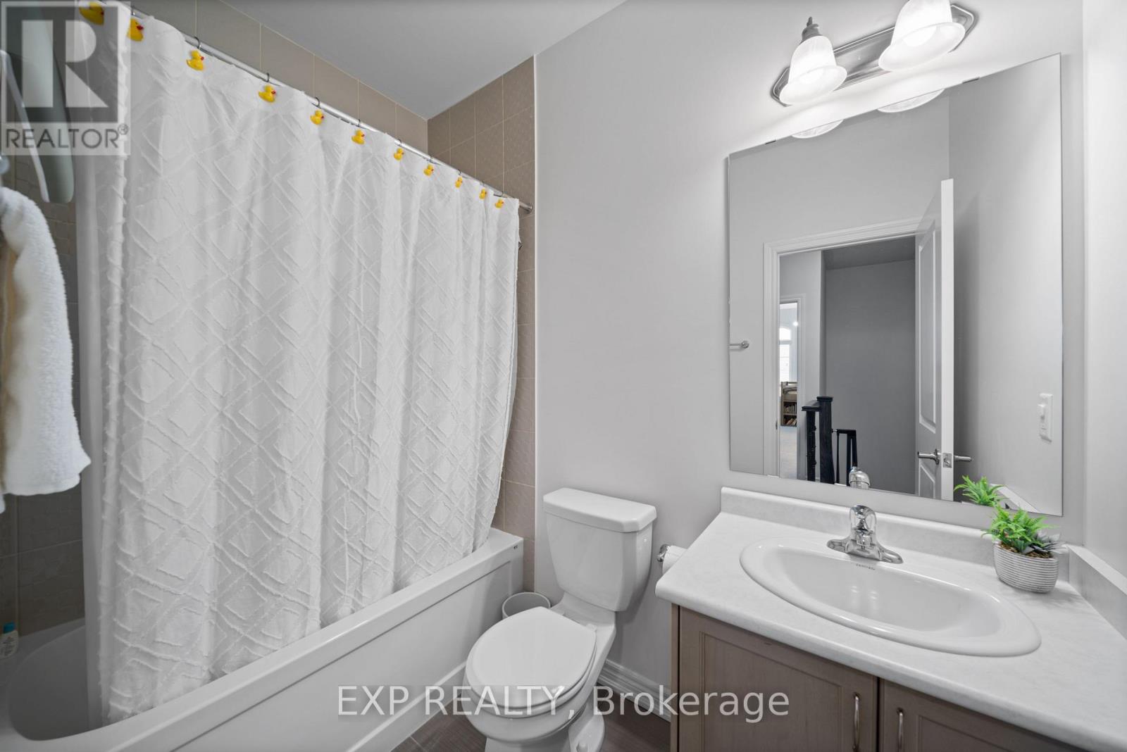 82 Gower Drive, Aurora, Ontario  L4G 0W1 - Photo 21 - N12627942