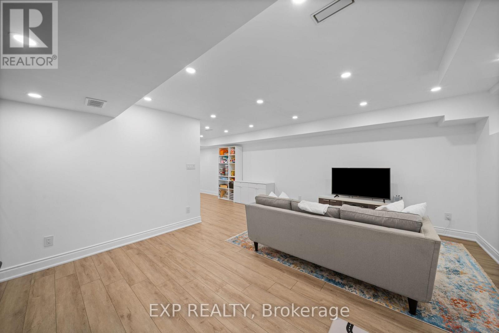 82 Gower Drive, Aurora, Ontario  L4G 0W1 - Photo 25 - N12627942