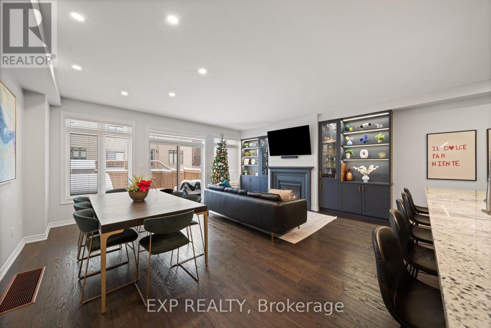 82 Gower Drive, Aurora, Ontario  L4G 0W1 - Photo 7 - N12627942