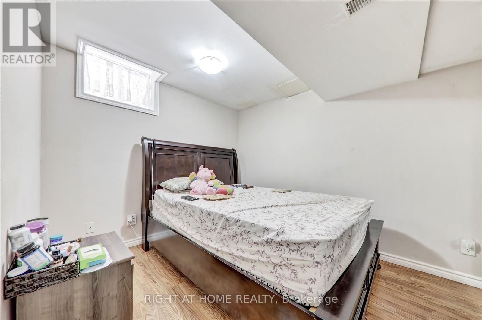 8 Santa Maria Trail, Vaughan, Ontario  L6A 2Y7 - Photo 20 - N12627982