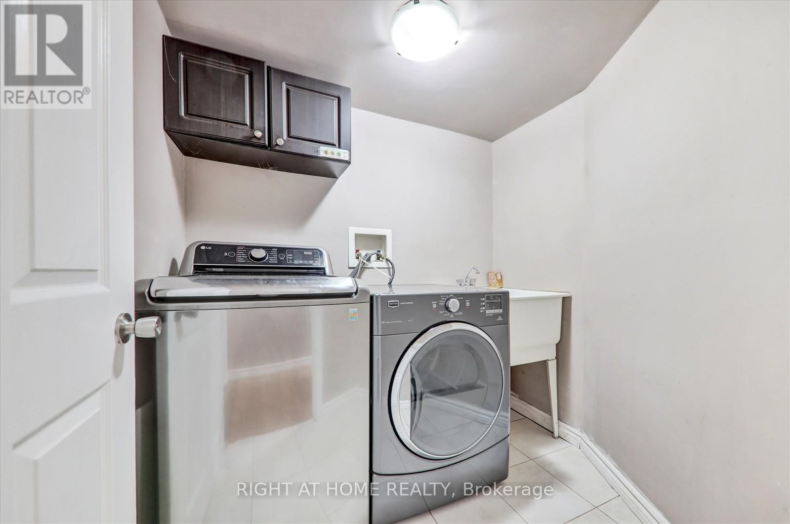 8 Santa Maria Trail, Vaughan, Ontario  L6A 2Y7 - Photo 22 - N12627982