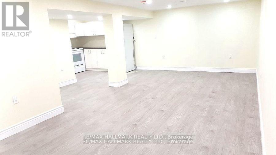 Lower - 9884 Bayview Avenue, Richmond Hill, Ontario  L4C 2L3 - Photo 2 - N12628092