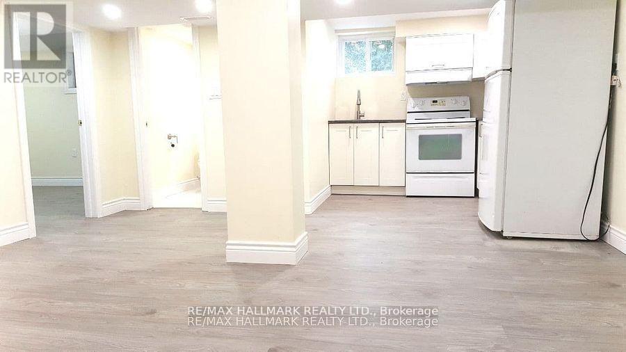 Lower - 9884 Bayview Avenue, Richmond Hill, Ontario  L4C 2L3 - Photo 3 - N12628092