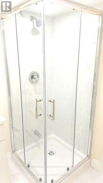 Lower - 9884 Bayview Avenue, Richmond Hill, Ontario  L4C 2L3 - Photo 7 - N12628092