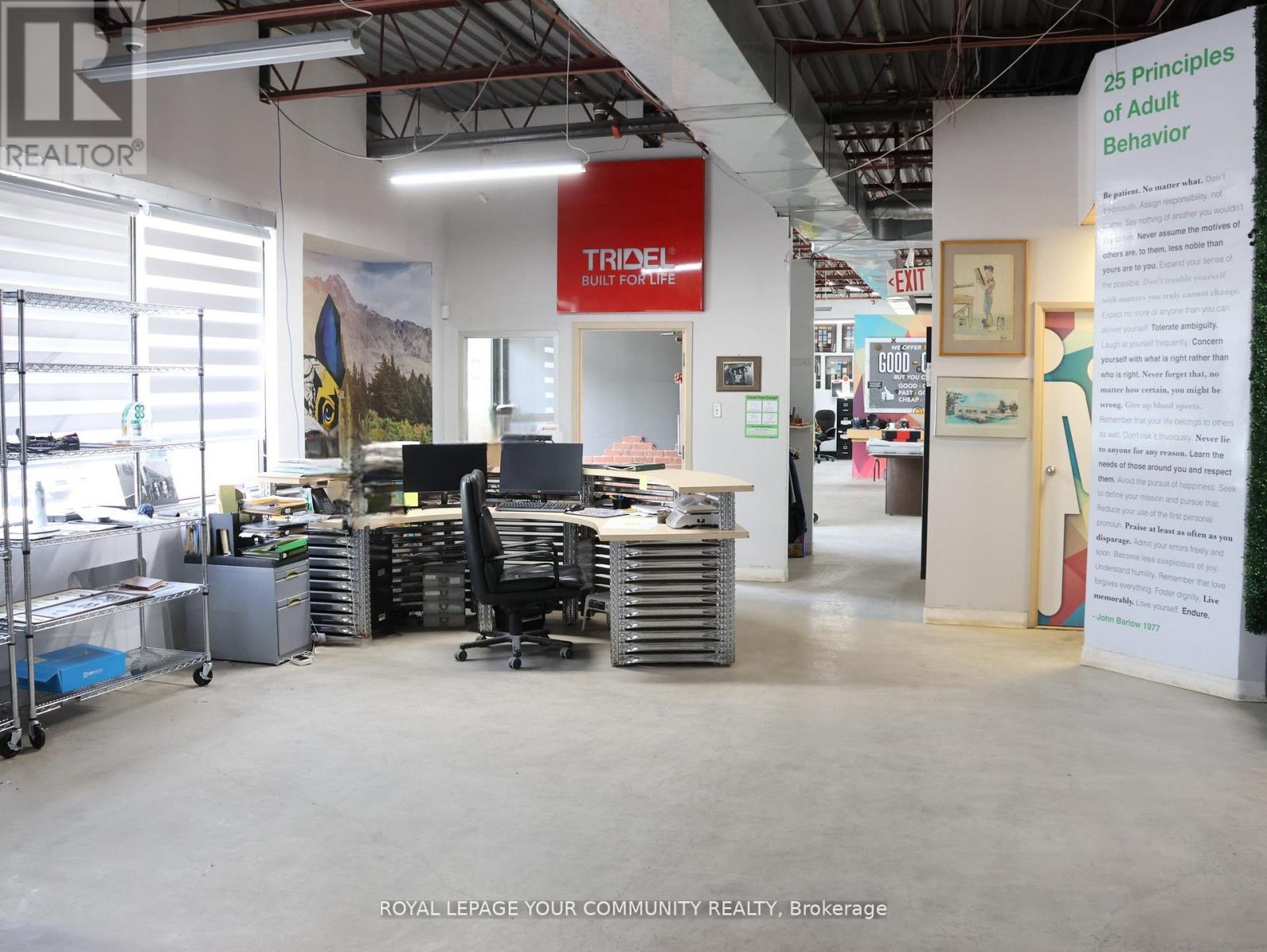 145 Engelhard Drive, Aurora, Ontario  L4G 3V1 - Photo 5 - N12628102