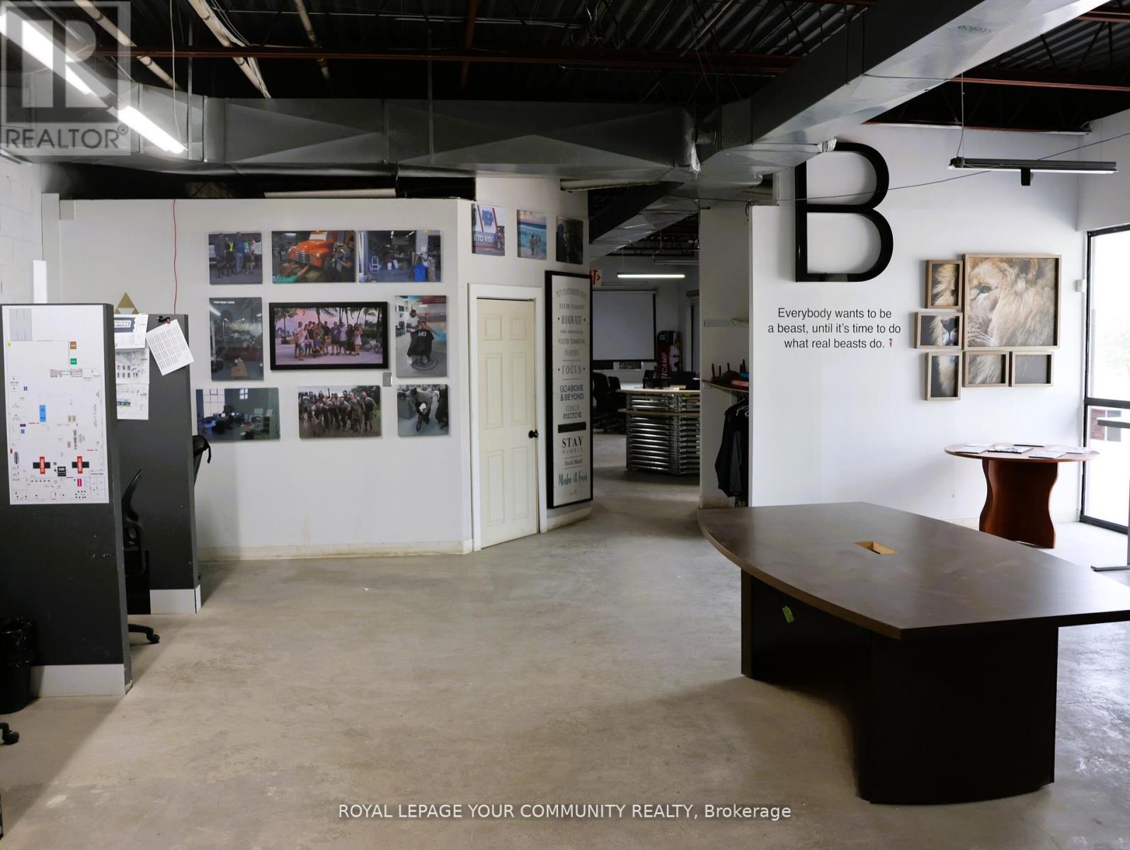 145 Engelhard Drive, Aurora, Ontario  L4G 3V1 - Photo 9 - N12628102