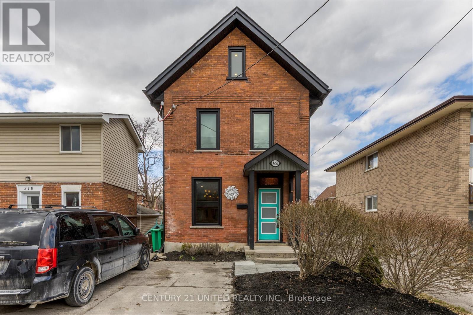 508 Sherbrooke Street, Peterborough (Town Ward 3), Ontario  K9J 2P3 - Photo 1 - X12430327