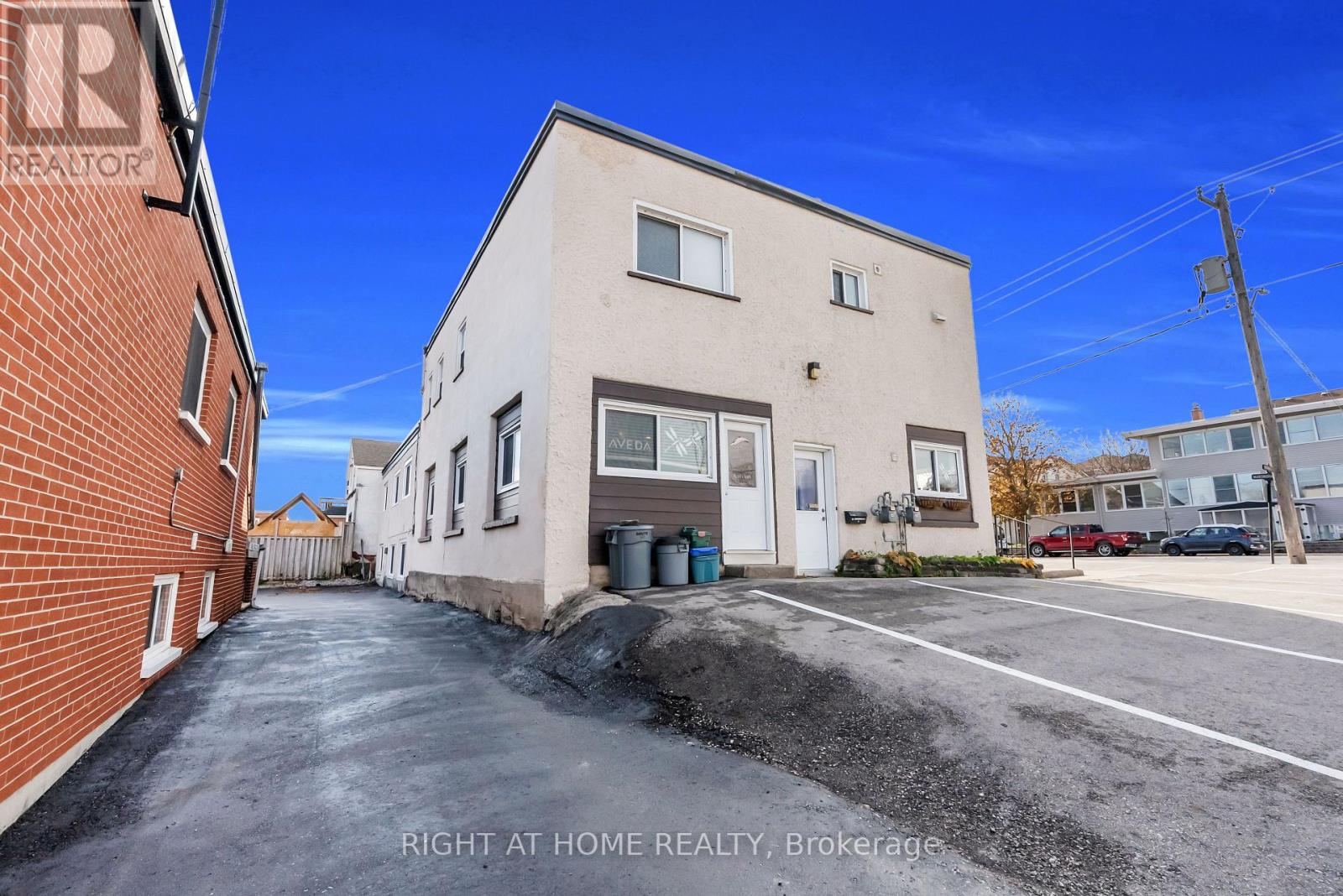 32 Matchedash Street N, Orillia, Ontario  L3V 4T5 - Photo 3 - S12627936