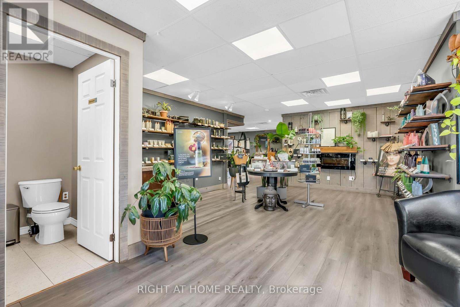 32 Matchedash Street N, Orillia, Ontario  L3V 4T5 - Photo 5 - S12627936