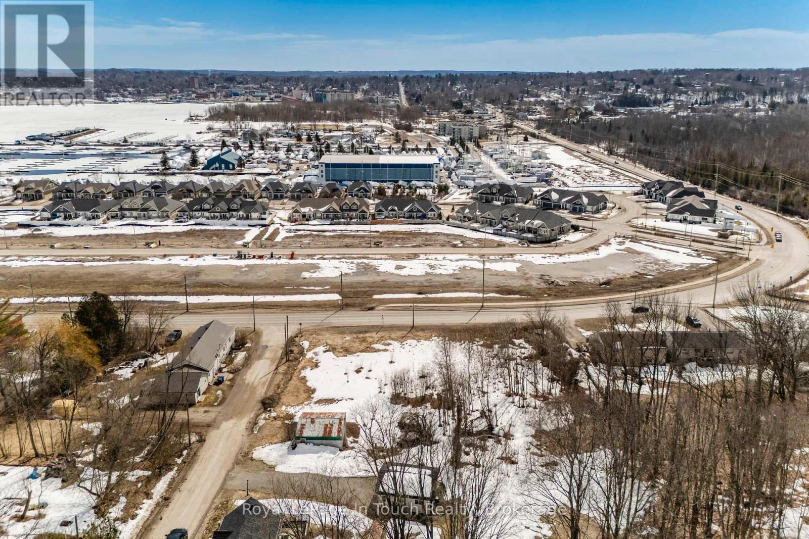 204 Gianetto Drive, Midland, Ontario L4R 5J4 - Photo 2 - S12628254