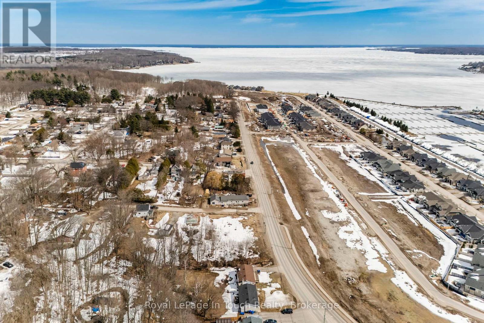 204 Gianetto Drive, Midland, Ontario L4R 5J4 - Photo 5 - S12628254