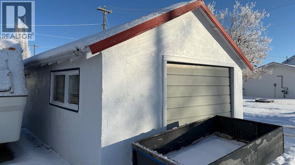 319 5 Avenue W, Hanna, Alberta  T0J 1P0 - Photo 35 - A2273514