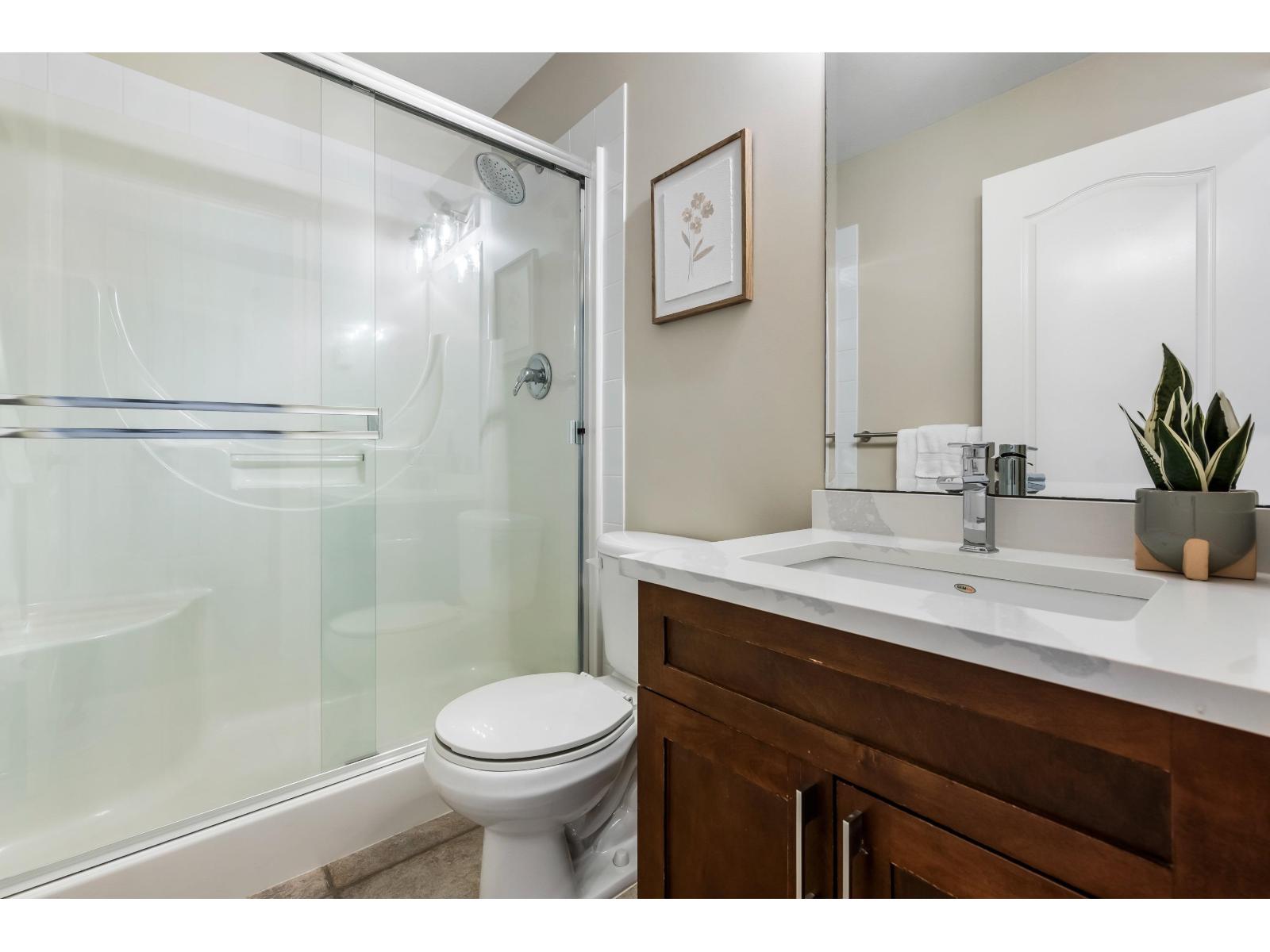 5902 Garrison Boulevard, Garrison Crossing, Chilliwack, British Columbia  V2R 5X8 - Photo 24 - R3073048