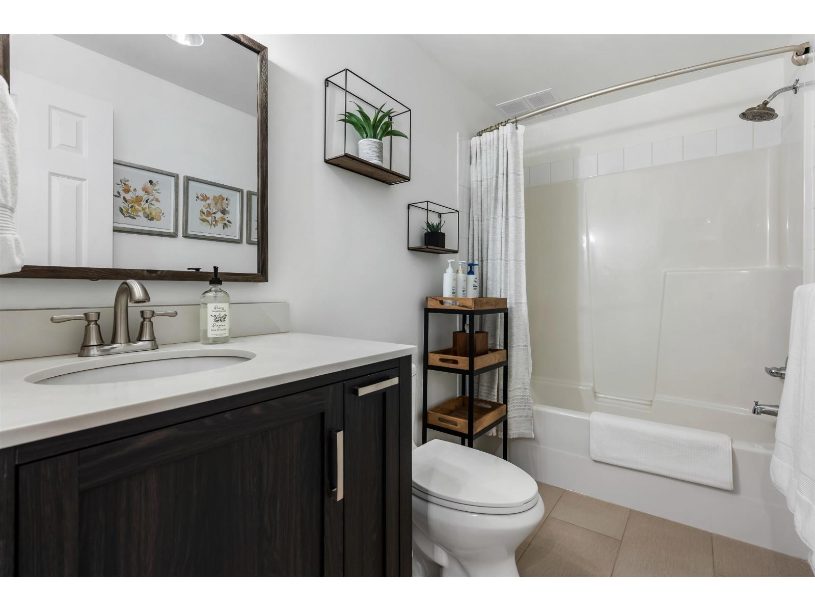 5902 Garrison Boulevard, Garrison Crossing, Chilliwack, British Columbia  V2R 5X8 - Photo 33 - R3073048