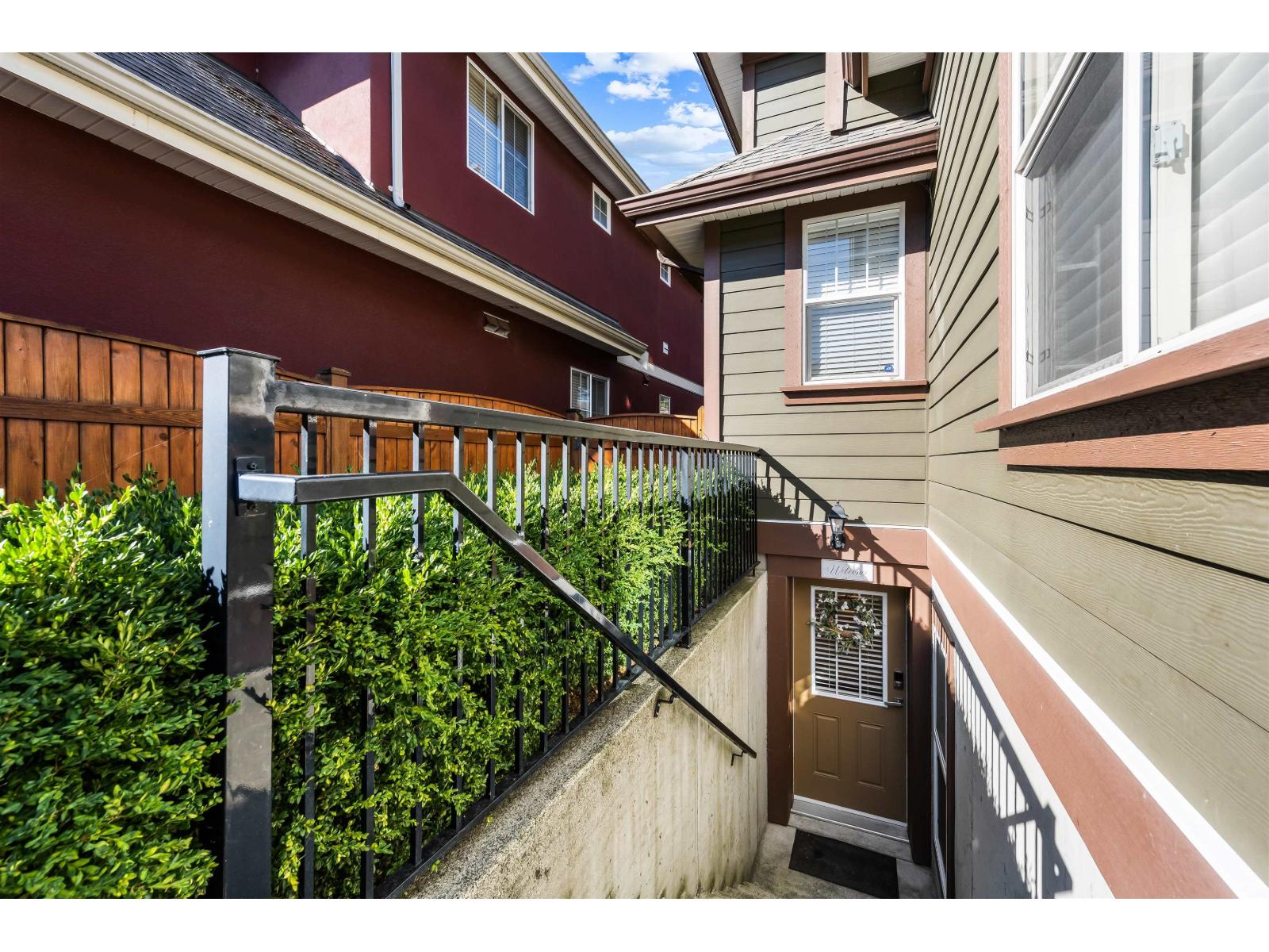 5902 Garrison Boulevard, Garrison Crossing, Chilliwack, British Columbia  V2R 5X8 - Photo 39 - R3073048