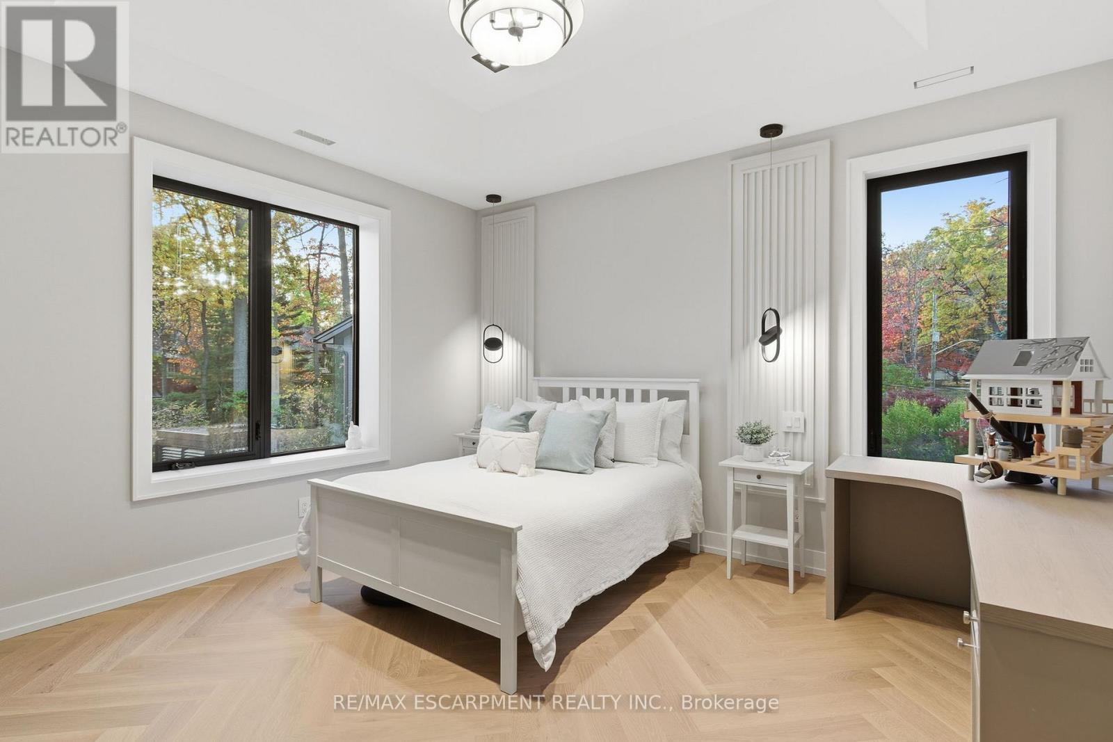 1380 Birchwood Heights Drive, Mississauga, Ontario  L5G 2Y2 - Photo 37 - W12627888