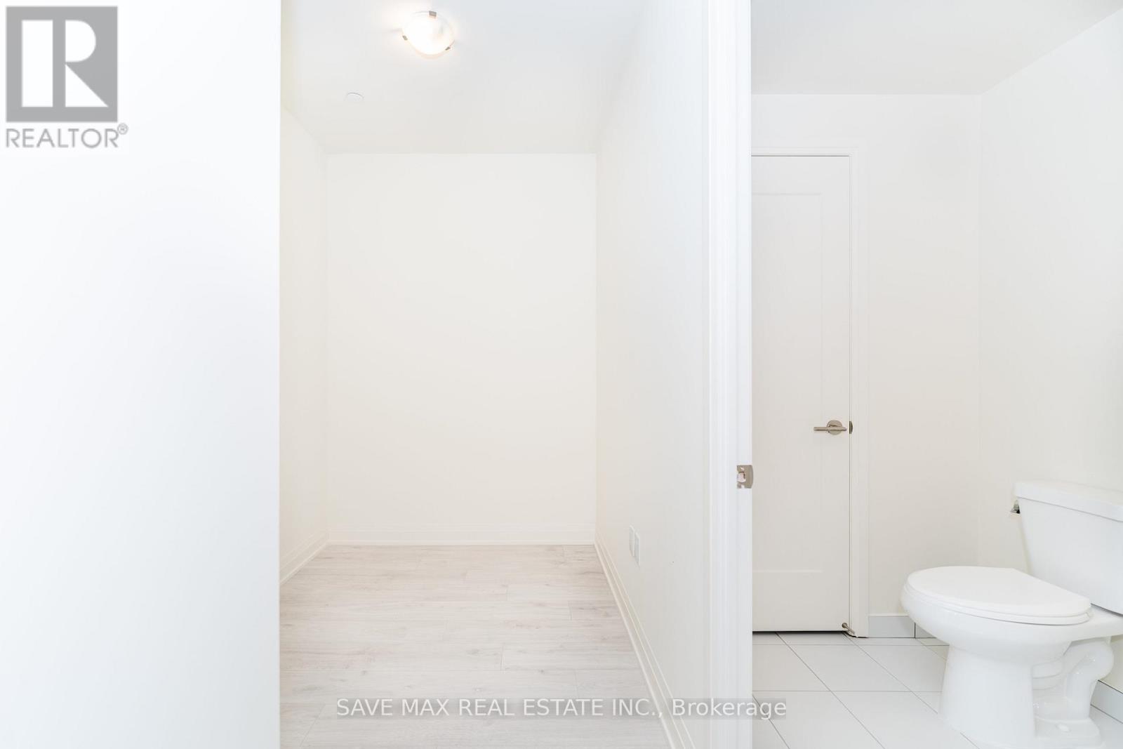 205 - 509 Dundas Street W, Oakville, Ontario  L6M 4M2 - Photo 11 - W12627890