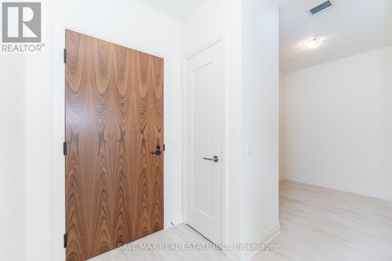 205 - 509 Dundas Street W, Oakville, Ontario  L6M 4M2 - Photo 9 - W12627890