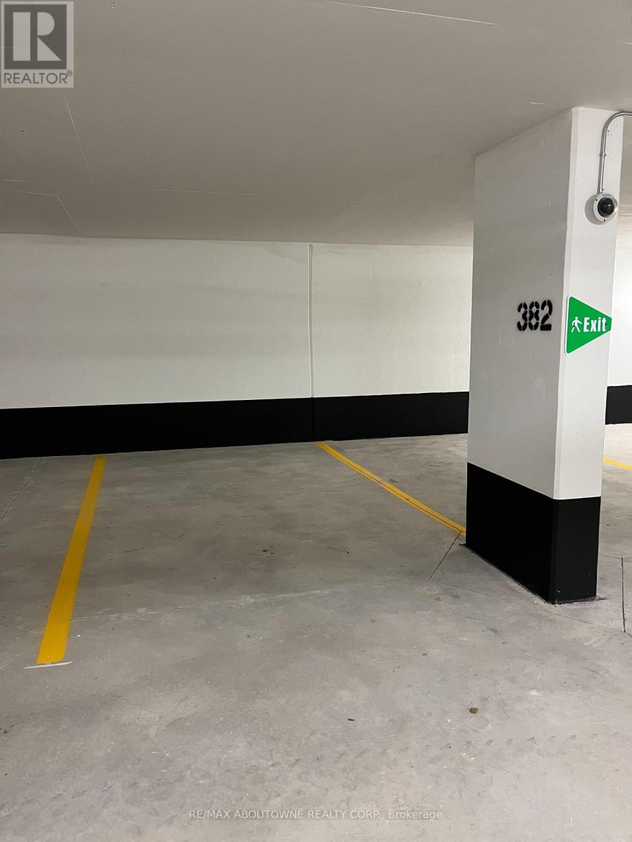 3401 - 395 Square One Drive, Mississauga, Ontario L5B 0P6 - Photo 16 - W12627954