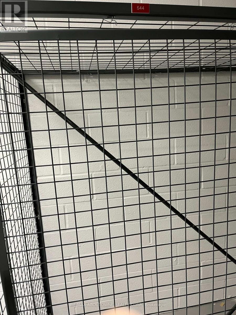 3401 - 395 Square One Drive, Mississauga, Ontario L5B 0P6 - Photo 18 - W12627954