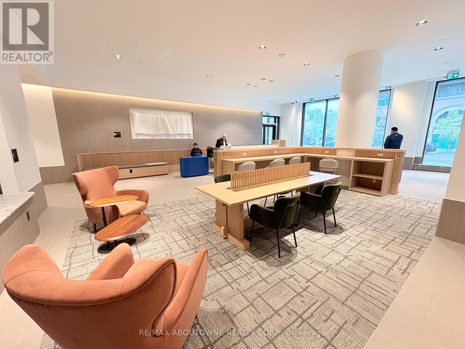 3401 - 395 Square One Drive, Mississauga, Ontario L5B 0P6 - Photo 31 - W12627954