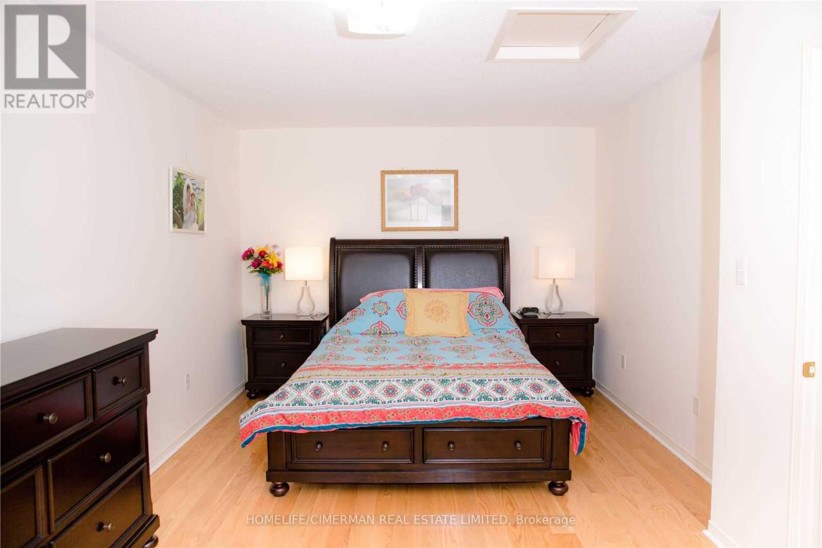 241 Torbarrie Road, Toronto, Ontario  M3L 0E2 - Photo 10 - W12627994