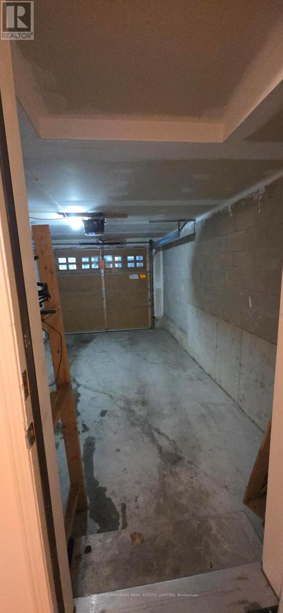 241 Torbarrie Road, Toronto, Ontario  M3L 0E2 - Photo 14 - W12627994