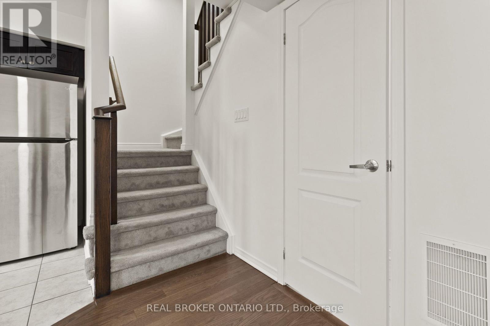 42 - 2441 Greenwich Drive N, Oakville, Ontario  L6M 0S3 - Photo 14 - W12628034