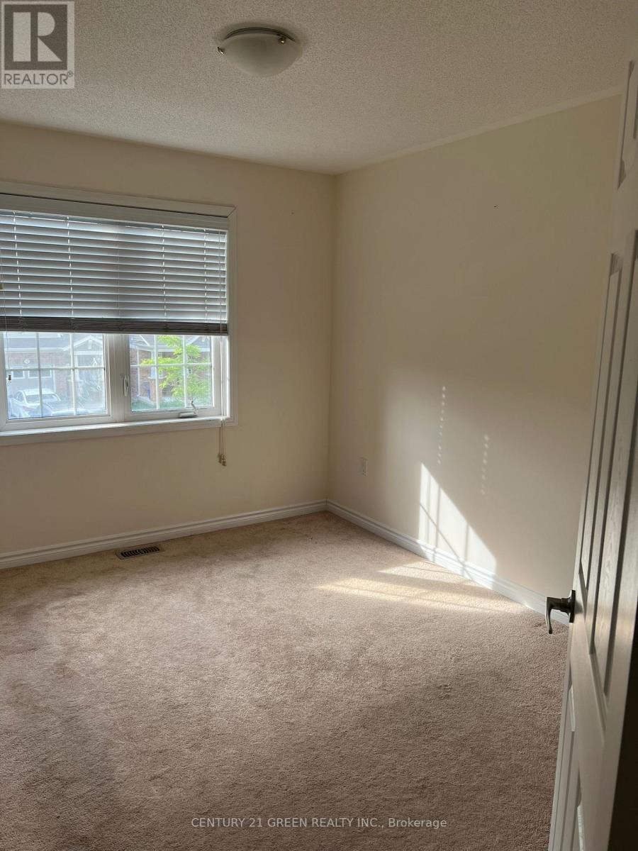 69 Reichert Court S, Milton, Ontario  L9T 7K3 - Photo 13 - W12628096