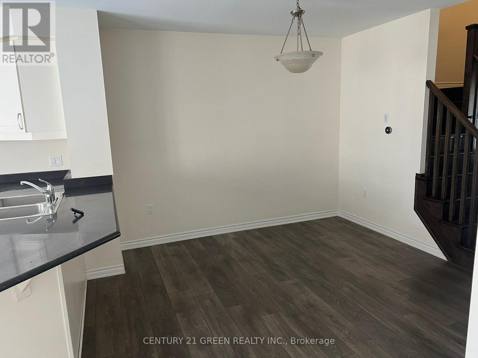 69 Reichert Court S, Milton, Ontario  L9T 7K3 - Photo 8 - W12628096