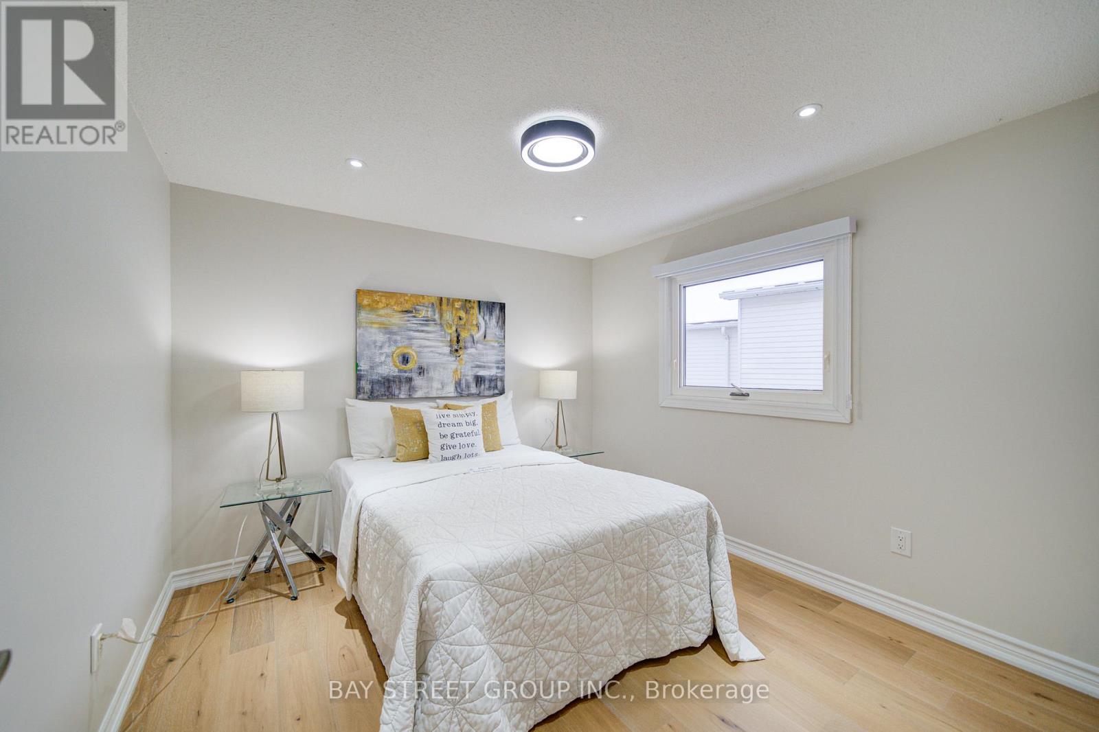 2183 Margot Street, Oakville, Ontario  L6H 3M5 - Photo 26 - W12628112