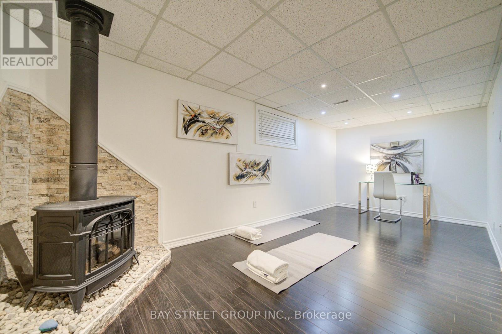 2183 Margot Street, Oakville, Ontario  L6H 3M5 - Photo 33 - W12628112